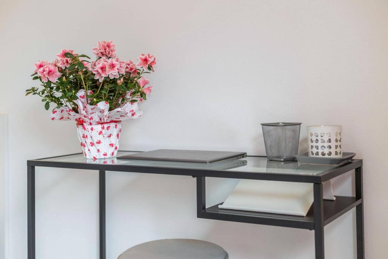 New Eleven Apartment on Como Lake Oliveto Lario Buitenkant foto